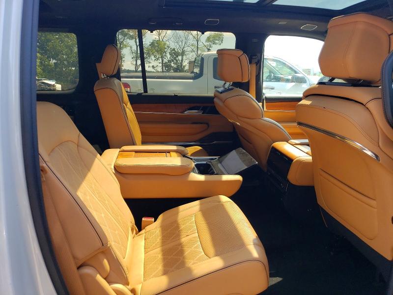 65879306 :رقم المزاد ، 1C4SJVGJ3NS141643 vin ، 2022 Jeep Grand Wagoneer مزاد بيع