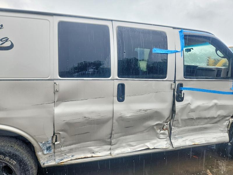 63909486 :رقم المزاد ، 1GCFH15T061221077 vin ، 2006 Chevrolet Express 1500 مزاد بيع