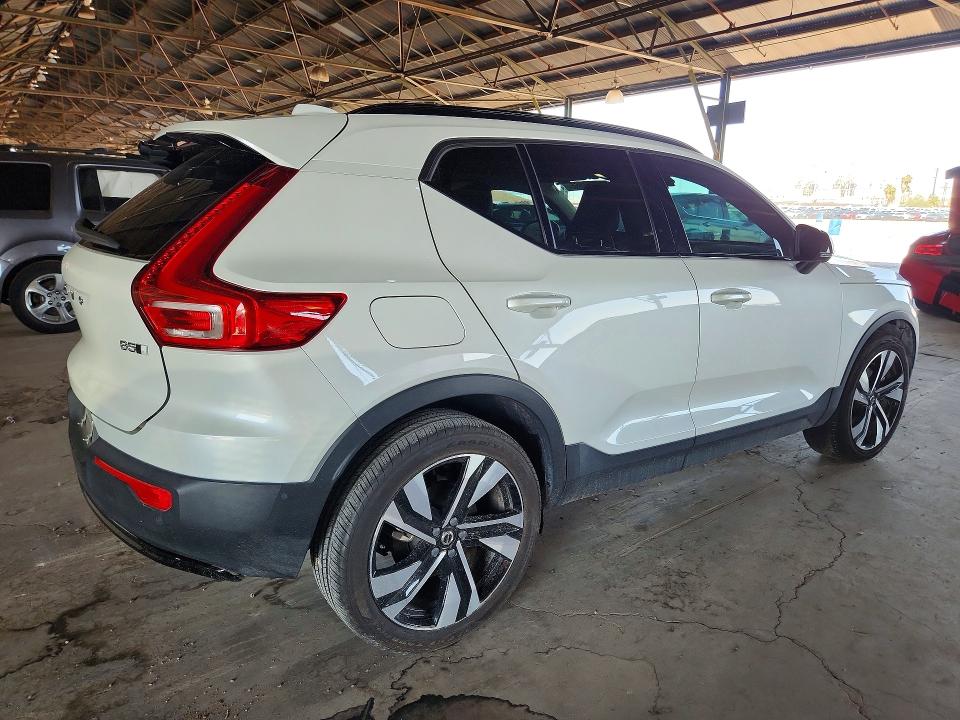 Aukcja sprzedaży 2023 Volvo Xc40, vin: YV4L12UX2P2943841, numer aukcji: 64490366