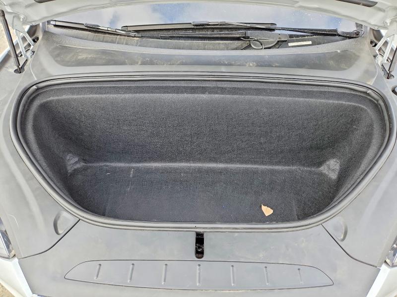 63329846 :رقم المزاد ، 5YJXCAE23KF157631 vin ، 2019 Tesla Model X مزاد بيع