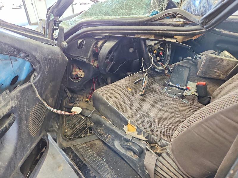 Aukcja sprzedaży 2000 Dodge Ram 2500, vin: 3B7KF2361YG153111, numer aukcji: 67164136