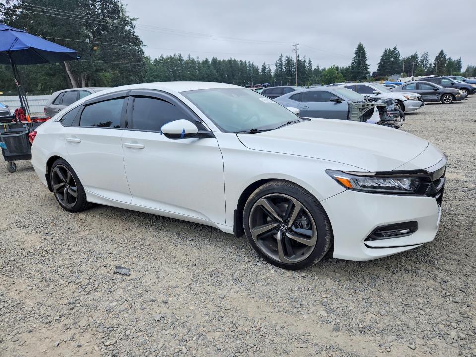 Продажа на аукционе авто 2018 Honda Accord, vin: 1HGCV1F30JA056314, номер лота: 64304306