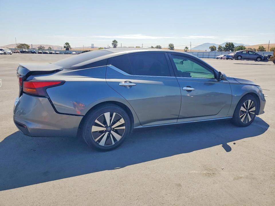 2021 Nissan Altima მანქანა იყიდება აუქციონზე, vin: 1N4BL4DV0MN340275, აუქციონის ნომერი: 64443766
