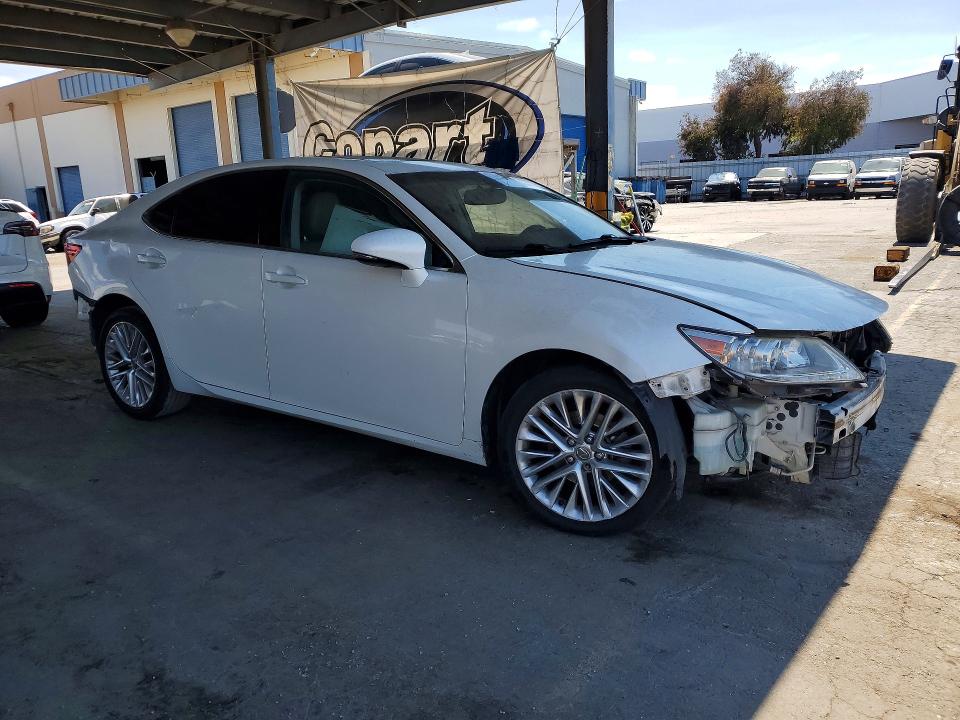 64871126 :رقم المزاد ، JTHBK1GG0D2044231 vin ، 2013 Lexus Es مزاد بيع