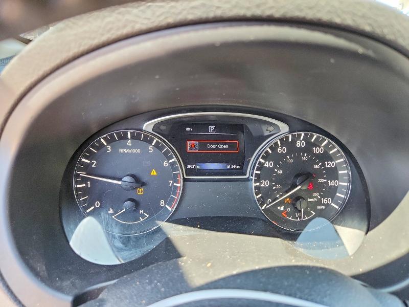 Продаж на аукціоні авто 2018 Nissan Altima, vin: 1N4AL3AP6JC285463, номер лоту: 65793946