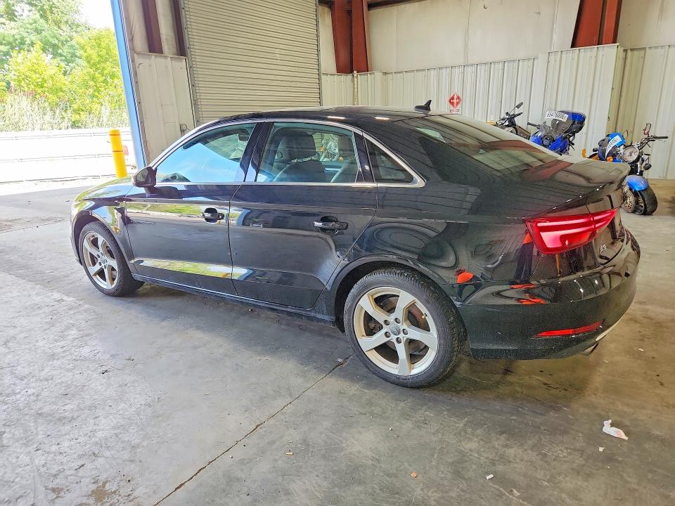 Продаж на аукціоні авто 2019 Audi A3, vin: WAUBEGFF9KA104043, номер лоту: 65897806