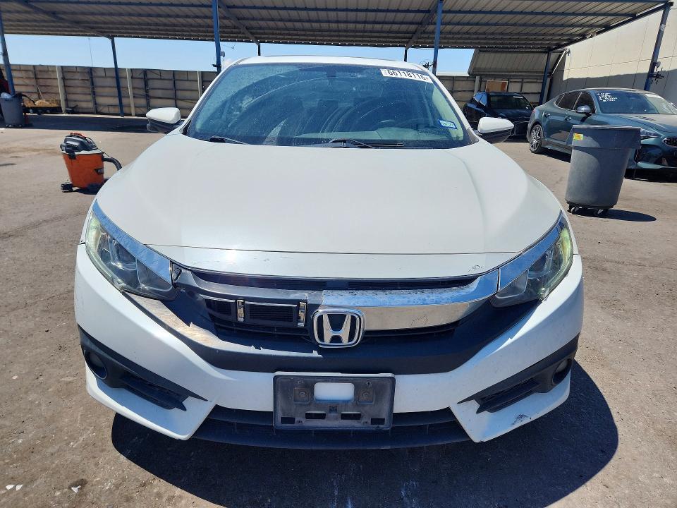 66118116 :رقم المزاد ، JHMFC1F39JX001695 vin ، 2018 Honda Civic مزاد بيع