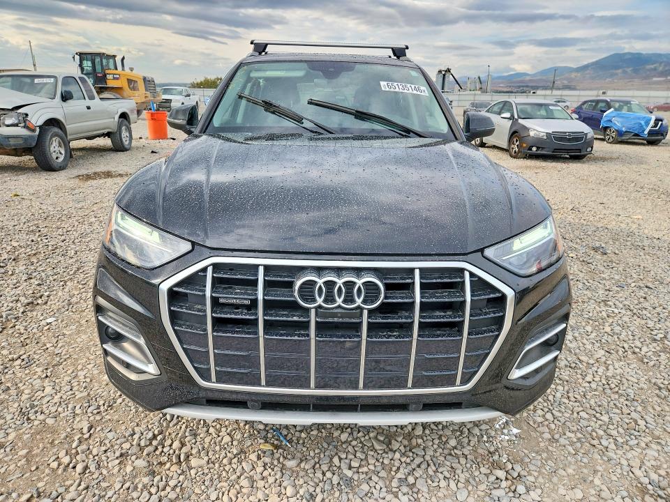 65135146 :رقم المزاد ، WA1BAAFYXM2137251 vin ، 2021 Audi Q5 مزاد بيع