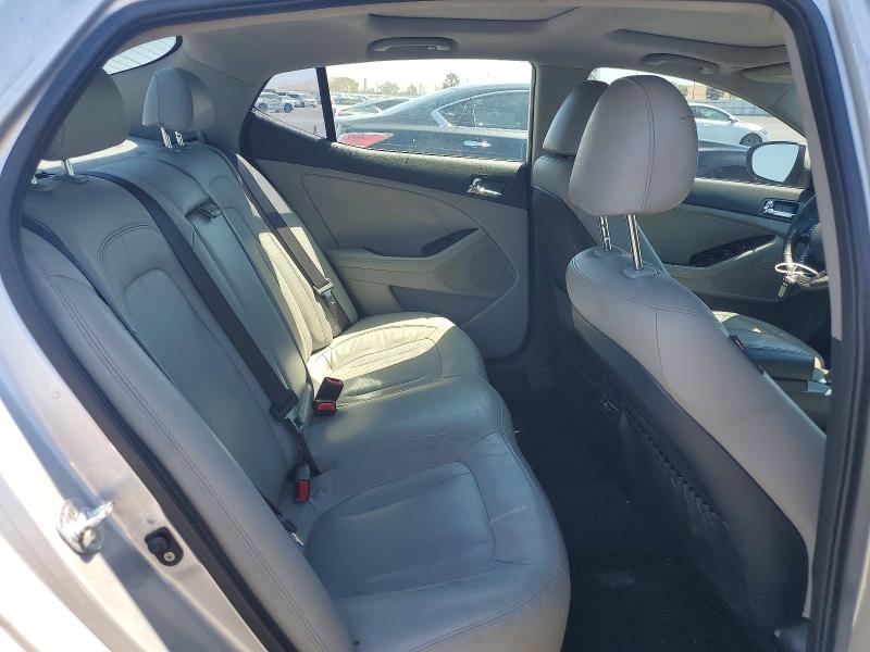 64044706 :رقم المزاد ، KNAGN4A76B5171731 vin ، 2011 Kia Optima مزاد بيع