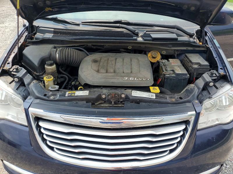 64570126 :رقم المزاد ، 2C4RC1BG7GR205359 vin ، 2016 Chrysler Town & Country مزاد بيع