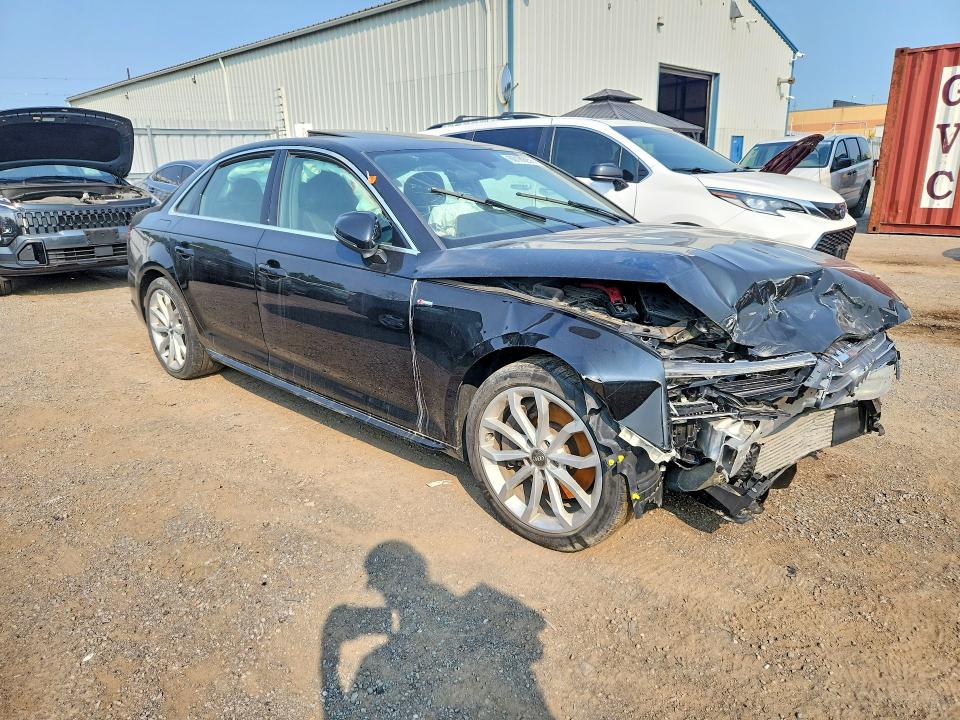 Продаж на аукціоні авто 2018 Audi A4, vin: WAUENAF4XJN009085, номер лоту: 60189256