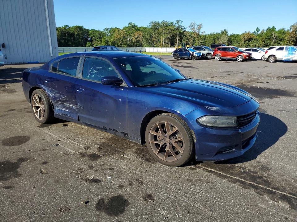 67288746 :رقم المزاد ، 2C3CDXAT6FH817596 vin ، 2015 Dodge Charger مزاد بيع