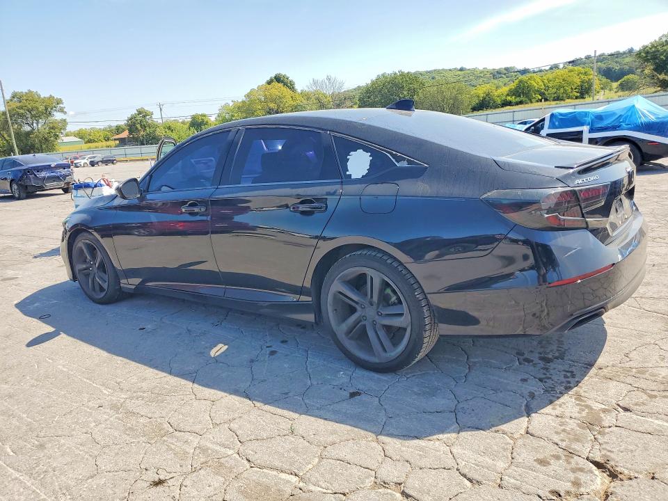 66286296 :رقم المزاد ، 1HGCV1F31JA182519 vin ، 2018 Honda Accord مزاد بيع
