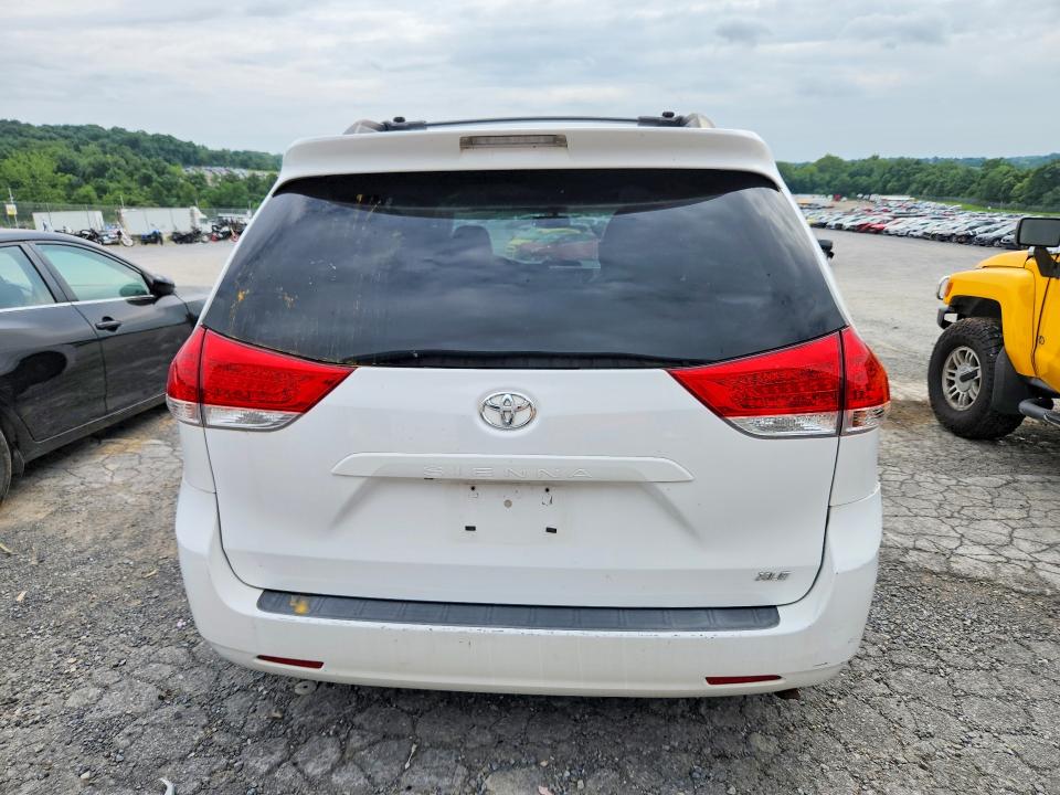 Продажа на аукционе авто 2014 Toyota Sienna, vin: 5TDYK3DCXES508905, номер лота: 64153836