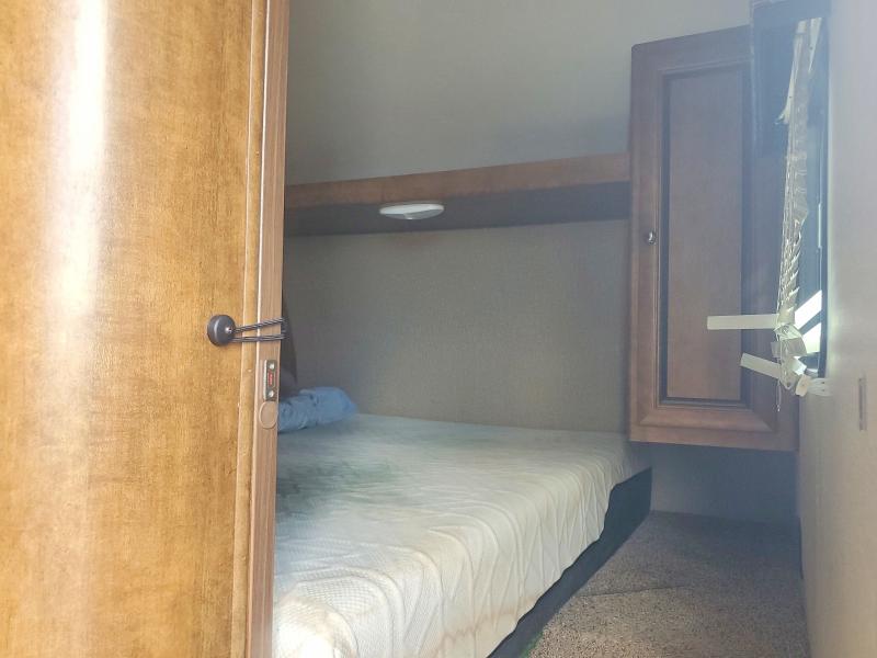 Aukcja sprzedaży 2017 Cross Roads Recreational Vehicle (rv), vin: 4V0TC322XHJ010745, numer aukcji: 65873086