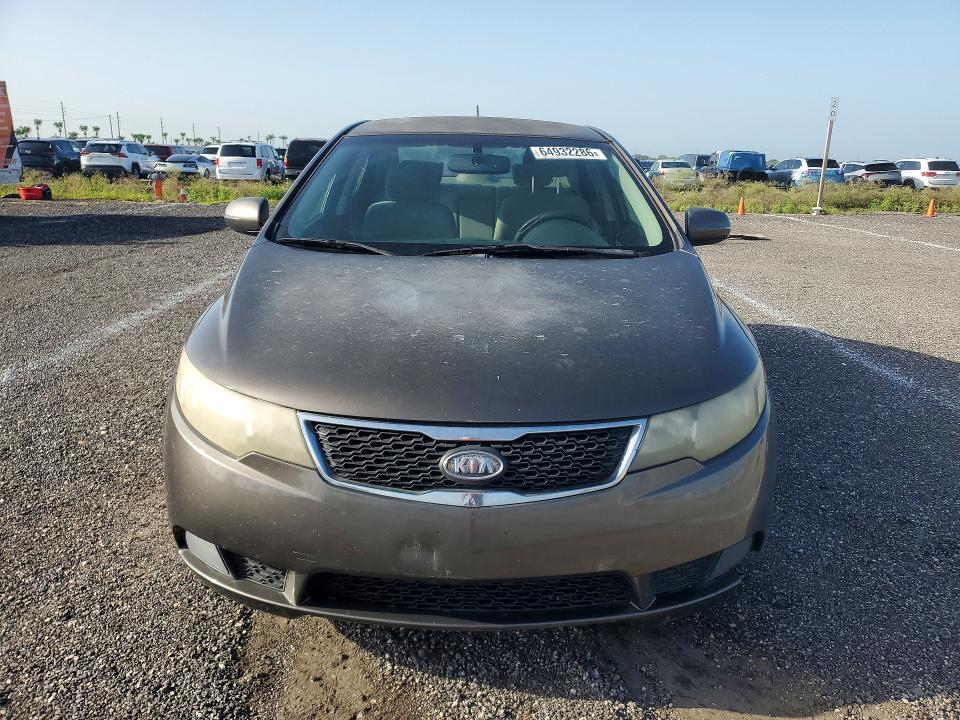 2012 Kia Forte მანქანა იყიდება აუქციონზე, vin: KNAFU4A22C5585108, აუქციონის ნომერი: 64932286