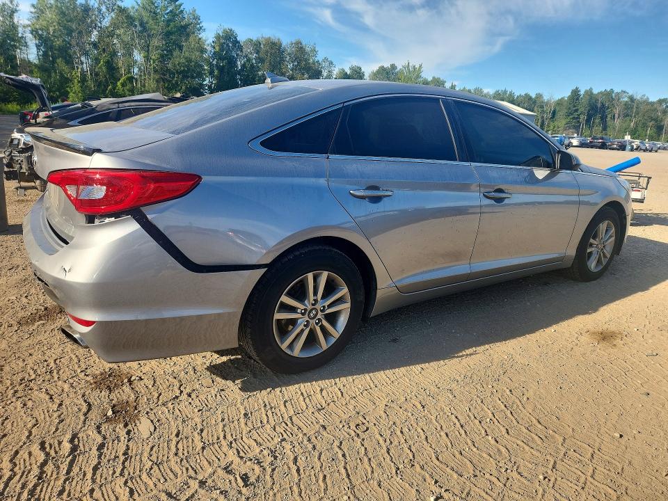 64788926 :رقم المزاد ، 5NPE24AF7FH005895 vin ، 2015 Hyundai Sonata مزاد بيع