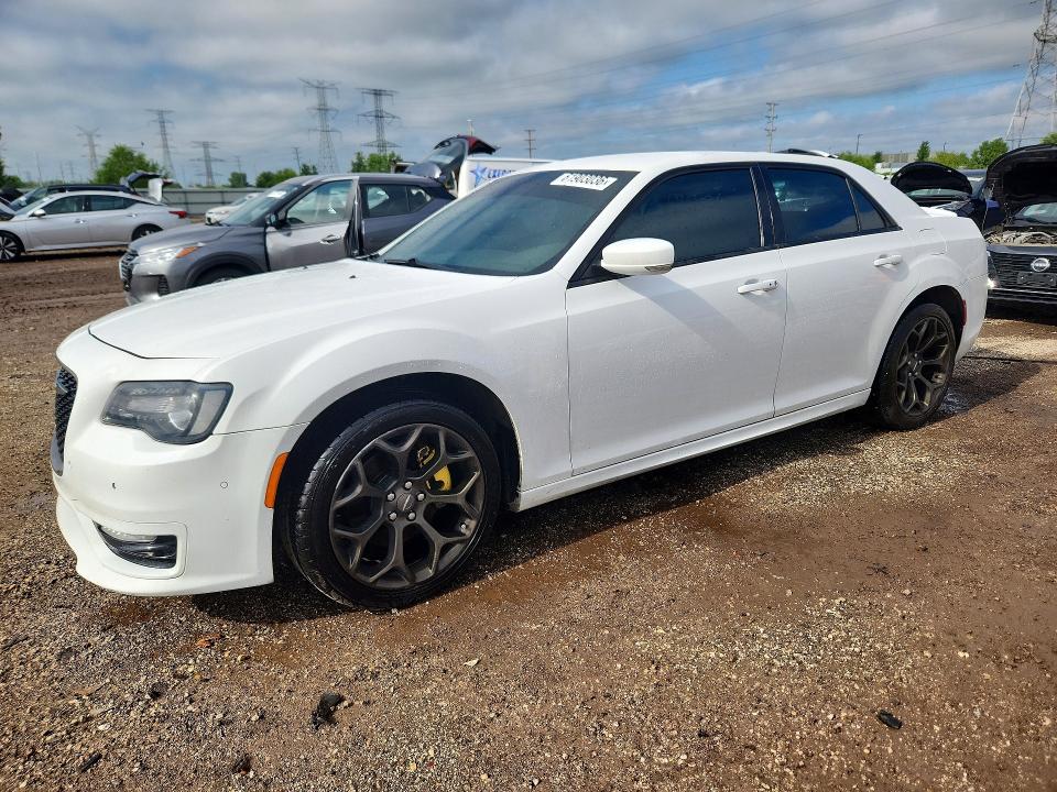 Aukcja sprzedaży 2018 Chrysler 300, vin: 2C3CCABT9JH302101, numer aukcji: 61903036