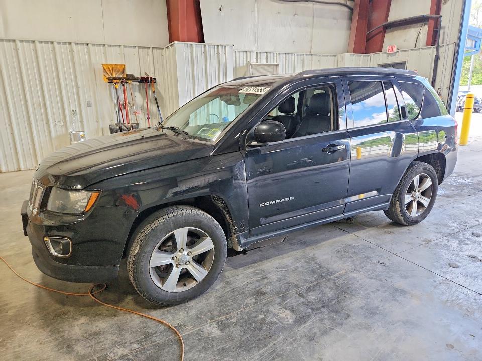 66151566 :رقم المزاد ، 1C4NJDEB2GD696349 vin ، 2016 Jeep Compass مزاد بيع