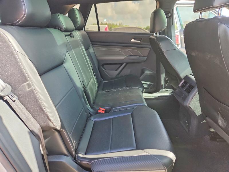 Продажа на аукционе авто 2021 Volkswagen Atlas Cross Sport, vin: 1V2KE2CA0MC231817, номер лота: 64370176