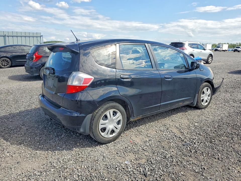 65282096 :رقم المزاد ، LUCGE8H58D3004683 vin ، 2013 Honda Fit مزاد بيع