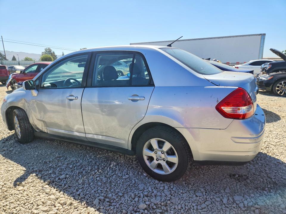 2010 Nissan Versa მანქანა იყიდება აუქციონზე, vin: 3N1BC1AP7AL360827, აუქციონის ნომერი: 63395136