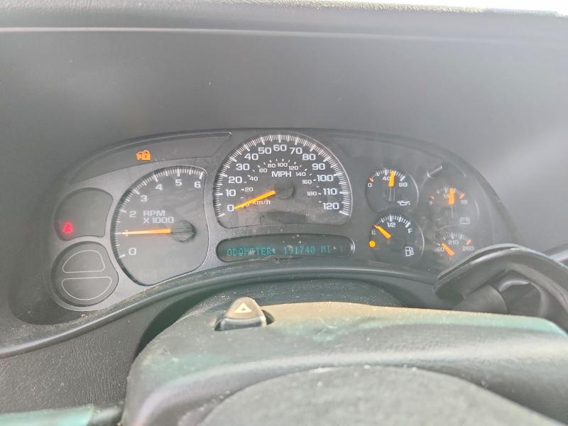 2005 Chevrolet Silverado მანქანა იყიდება აუქციონზე, vin: 1GCEC19XX5Z214712, აუქციონის ნომერი: 63207896