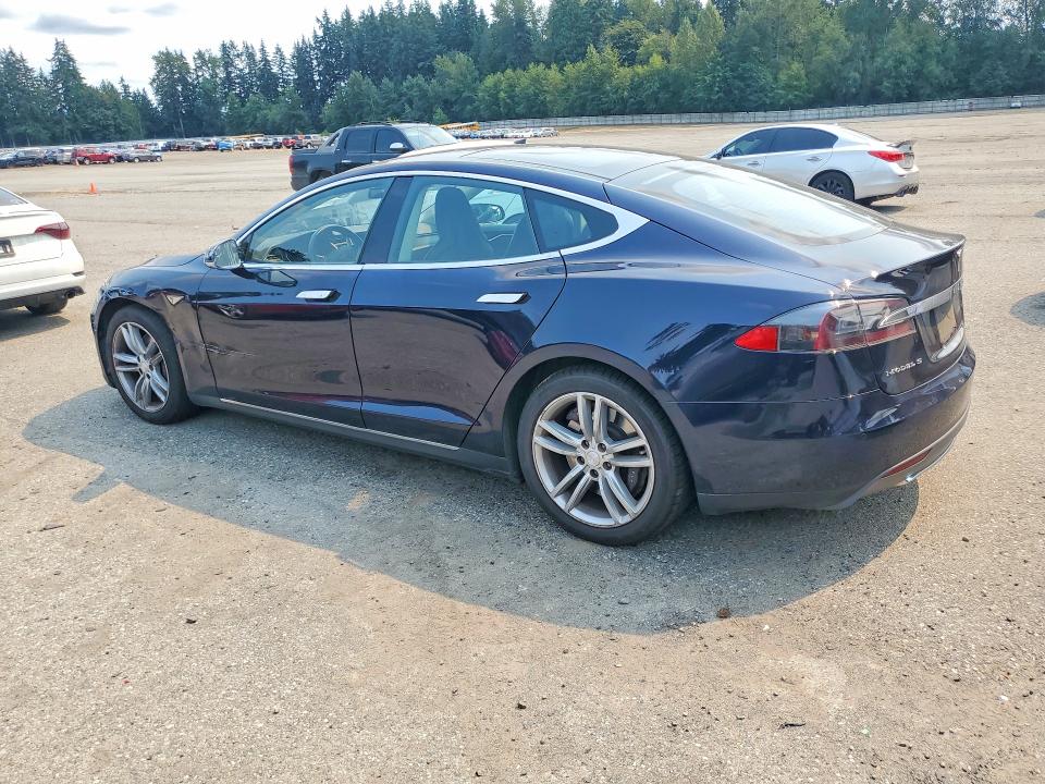 2015 Tesla Model S მანქანა იყიდება აუქციონზე, vin: 5YJSA1S11FF080744, აუქციონის ნომერი: 64619916