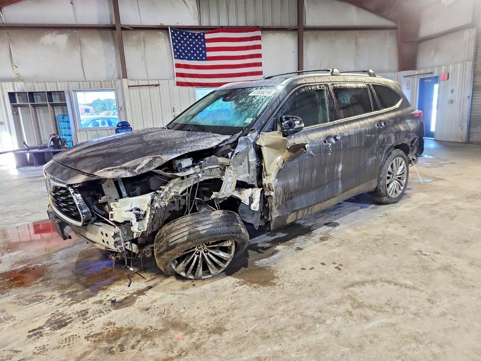Auction sale of the 2024 Toyota Highlander Hybrid, vin: 5TDEBRCH2RS634474, lot number: 63656216