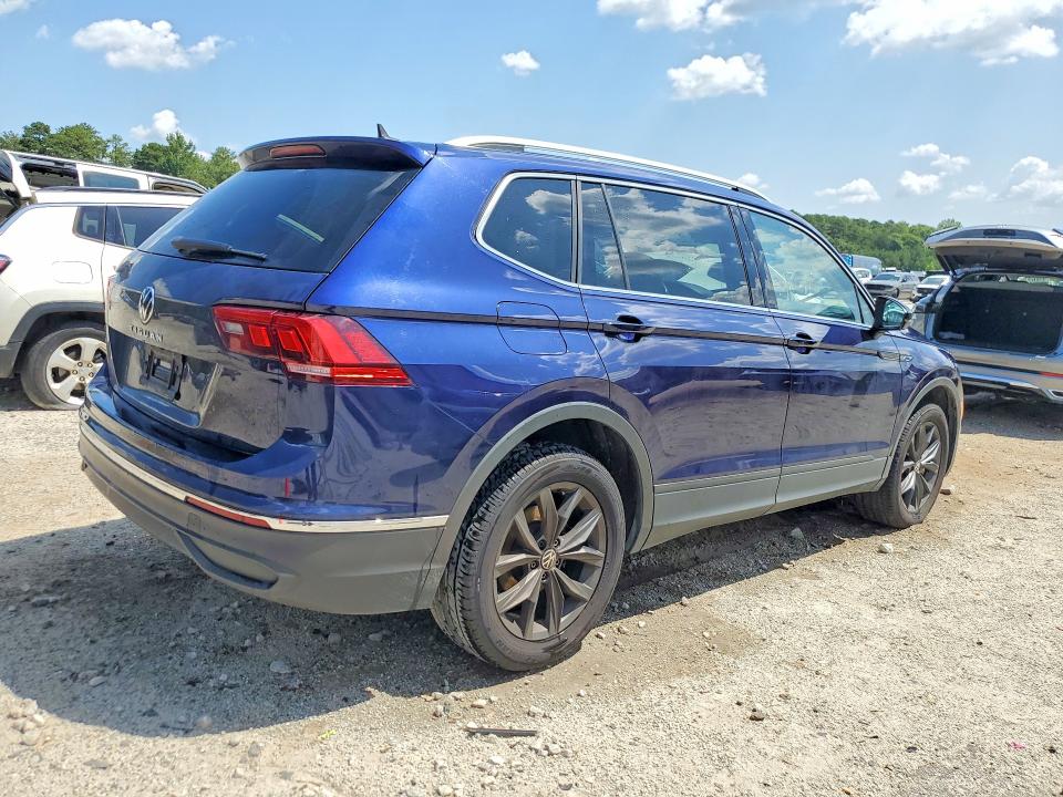 64989206 :رقم المزاد ، 3VV3B7AX6NM018651 vin ، 2022 Volkswagen Tiguan مزاد بيع