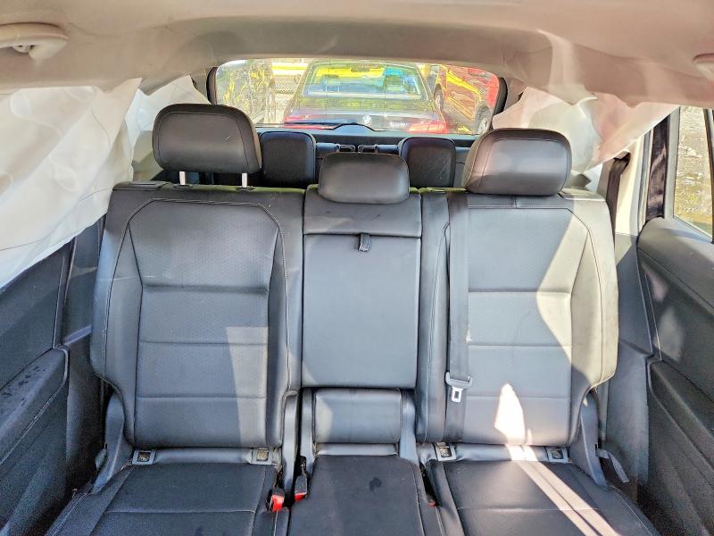 Продажа на аукционе авто 2018 Volkswagen Tiguan, vin: 3VV3B7AX8JM104473, номер лота: 65498686