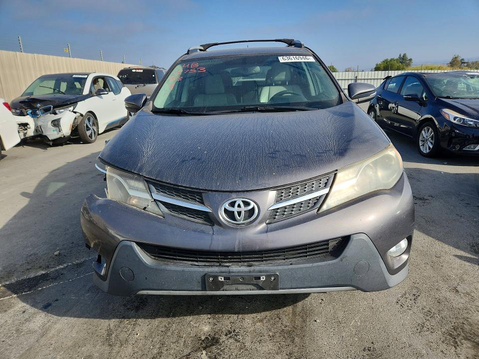 Продажа на аукционе авто 2015 Toyota Rav4, vin: 2T3YFREV9FW210238, номер лота: 63616946