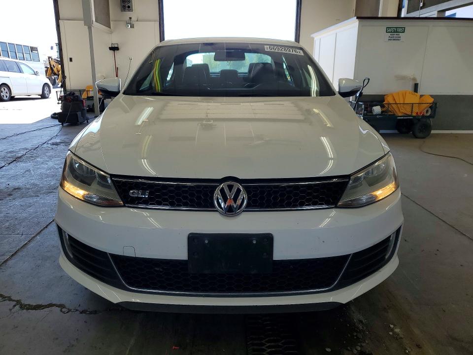 2013 Volkswagen Jetta მანქანა იყიდება აუქციონზე, vin: 3VW4A7AJ2DM263668, აუქციონის ნომერი: 66928976