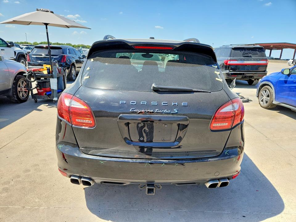 Продаж на аукціоні авто 2014 Porsche Cayenne, vin: WP1AC2A26ELA87317, номер лоту: 64753516