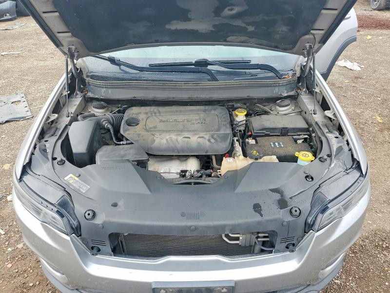61761576 :رقم المزاد ، 1C4PJLCB9LD503145 vin ، 2020 Jeep Cherokee مزاد بيع
