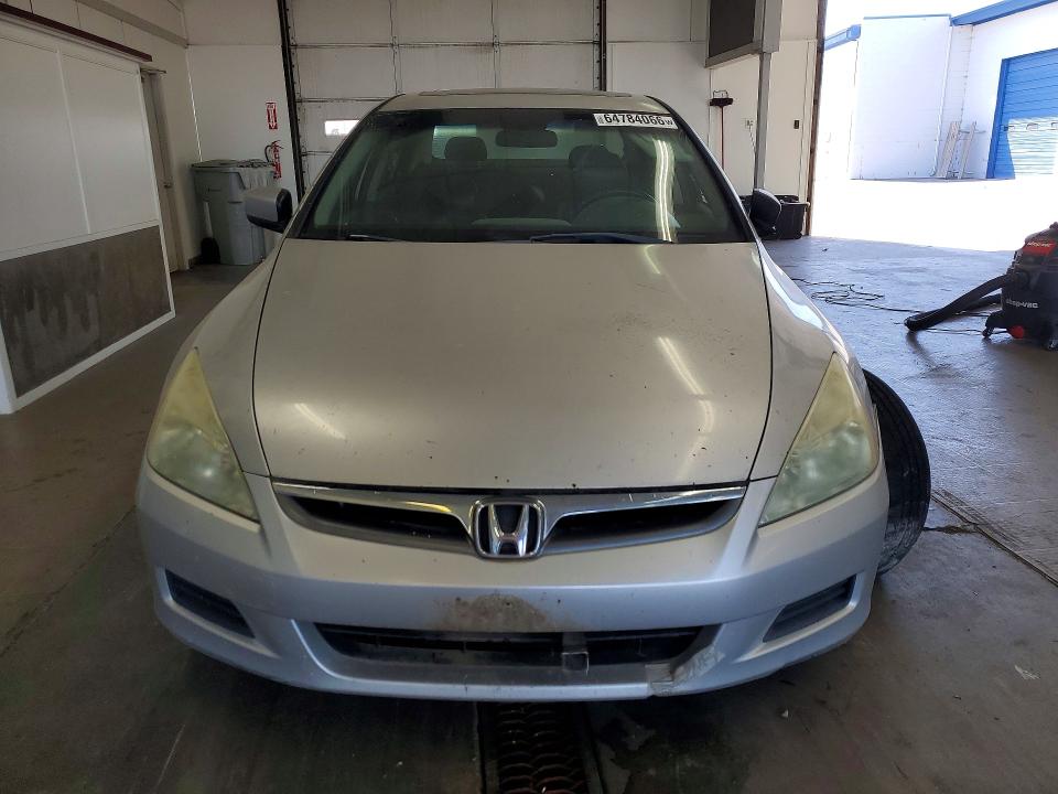 64784066 :رقم المزاد ، 1HGCM568X6A042420 vin ، 2006 Honda Accord مزاد بيع