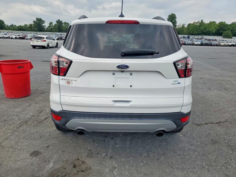 2018 Ford Escape მანქანა იყიდება აუქციონზე, vin: 1FMCU9GD8JUA60368, აუქციონის ნომერი: 64997156