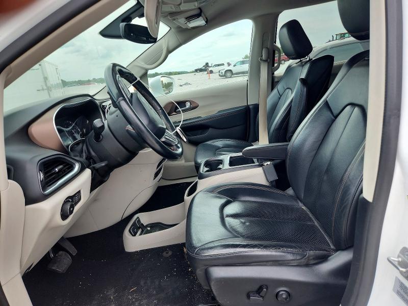 65179846 :رقم المزاد ، 2C4RC1EG4JR108171 vin ، 2018 Chrysler Pacifica مزاد بيع