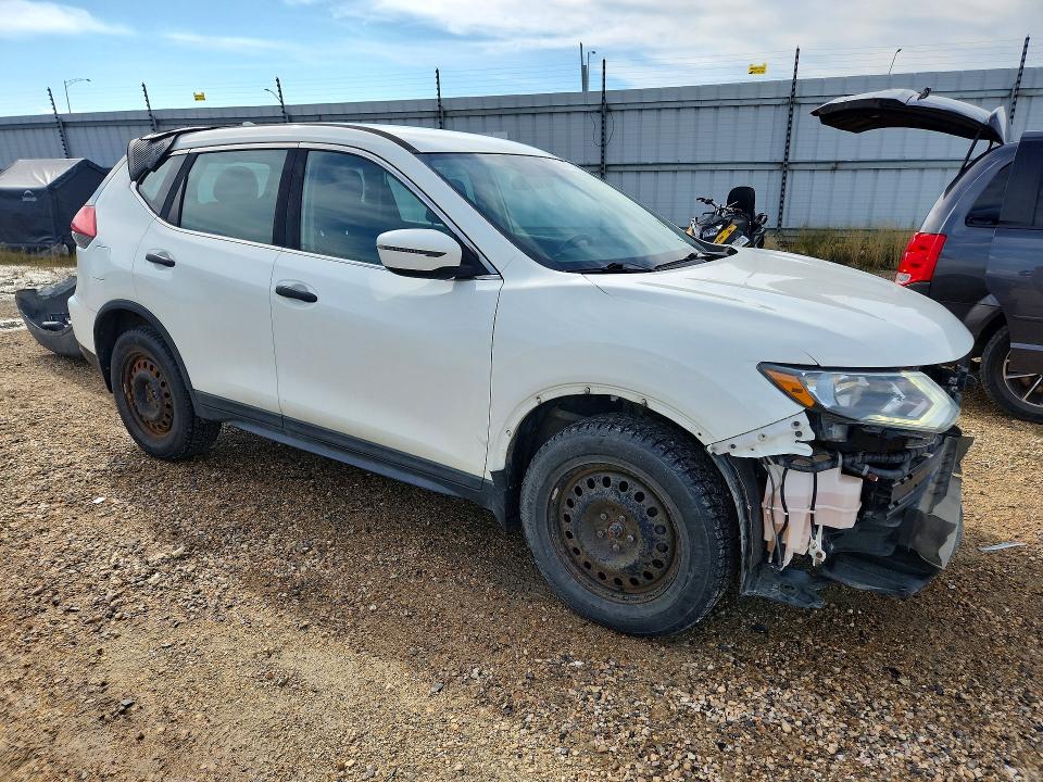 2017 Nissan Rogue მანქანა იყიდება აუქციონზე, vin: 5N1AT2MV6HC843123, აუქციონის ნომერი: 65462986