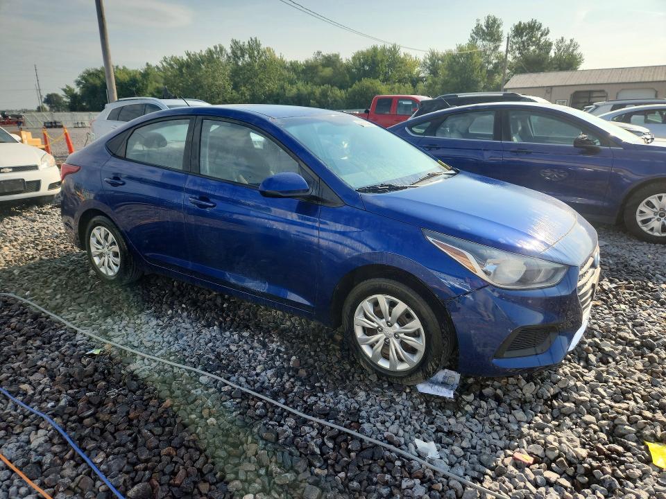 2018 Hyundai Accent მანქანა იყიდება აუქციონზე, vin: 3KPC24A37JE018401, აუქციონის ნომერი: 66563966