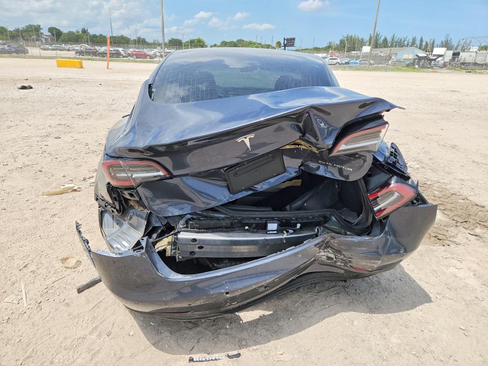 2020 Tesla Model 3 მანქანა იყიდება აუქციონზე, vin: 5YJ3E1EBXLF650913, აუქციონის ნომერი: 65147066