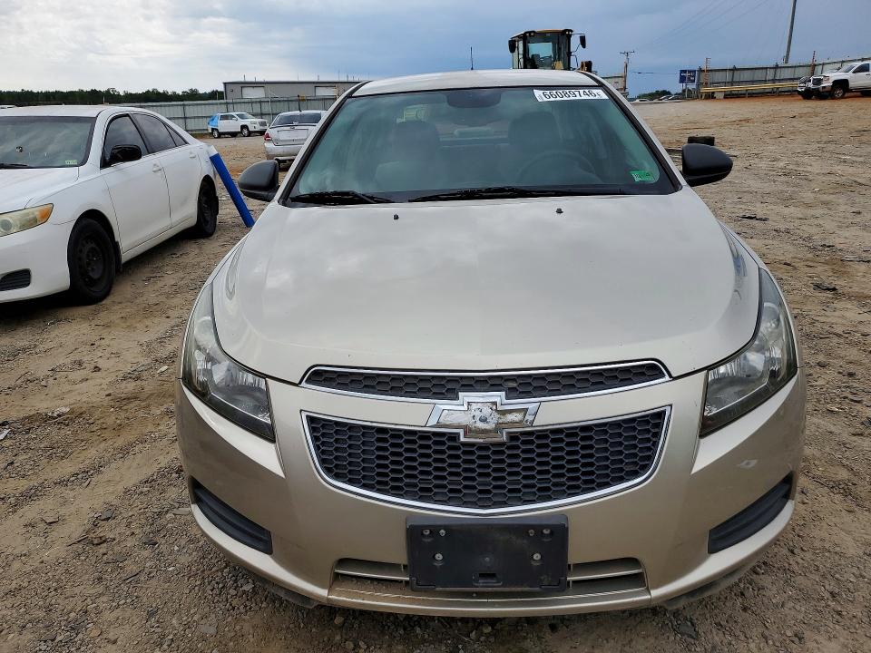 66089746 :رقم المزاد ، 1G1PA5SG9D7279277 vin ، 2013 Chevrolet Cruze مزاد بيع