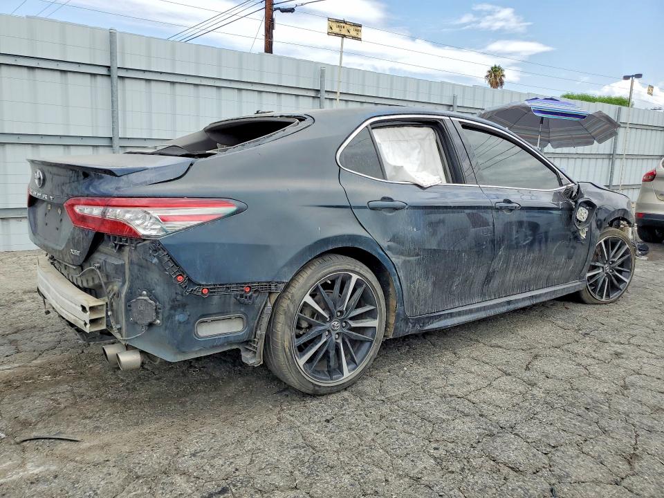 Продажа на аукционе авто 2019 Toyota Camry, vin: 4T1B61HK2KU827833, номер лота: 64297226