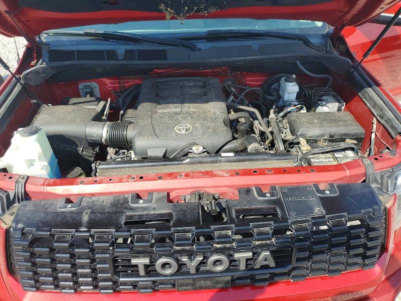 67030086 :رقم المزاد ، 5TFDY5F12JX770457 vin ، 2018 Toyota Tundra مزاد بيع