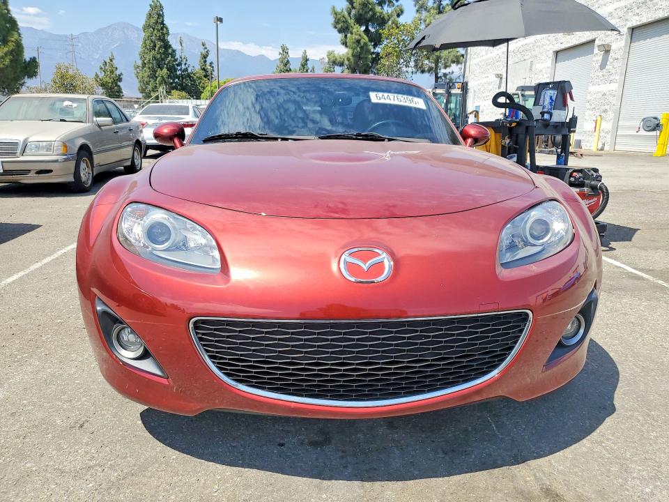 64476396 :رقم المزاد ، JM1NC2PF5B0219672 vin ، 2011 Mazda Mx-5 Miata مزاد بيع
