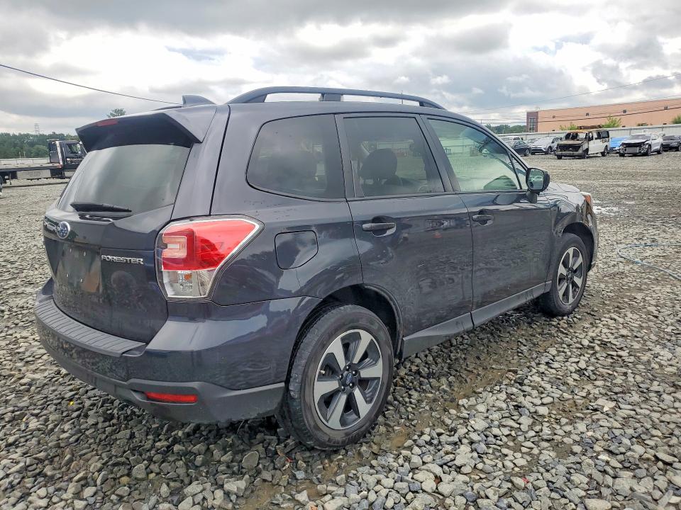 2018 Subaru Forester მანქანა იყიდება აუქციონზე, vin: JF2SJAECXJH572812, აუქციონის ნომერი: 63763736
