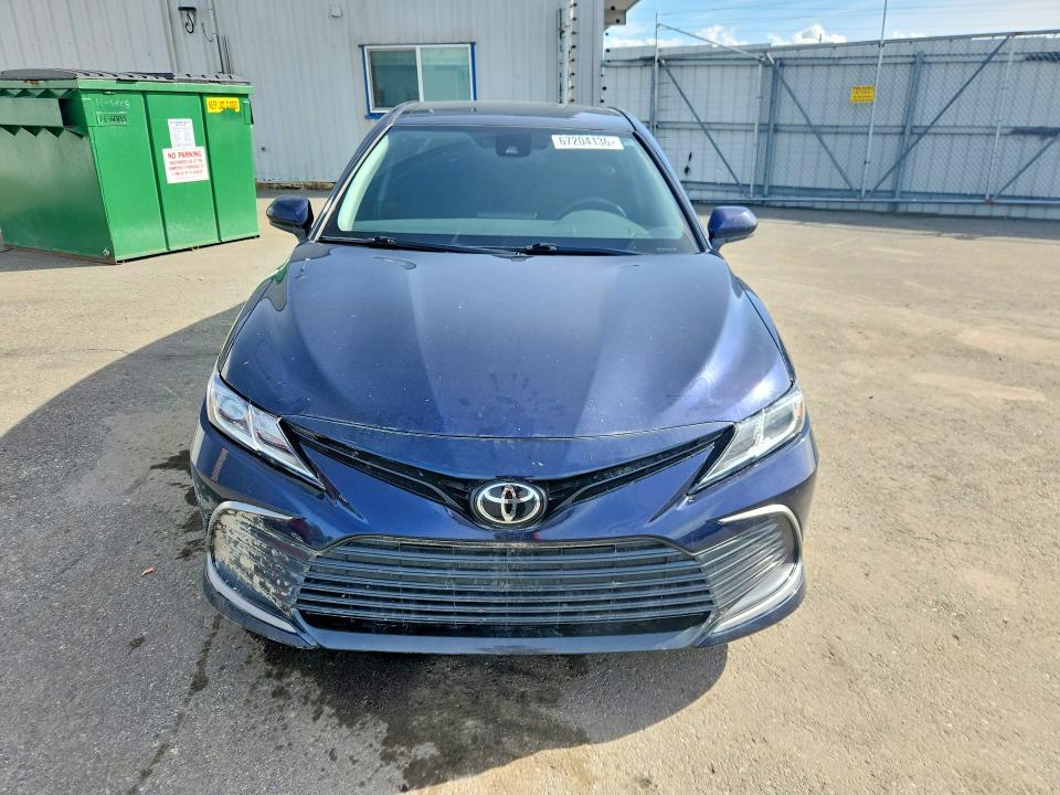 2022 Toyota Camry მანქანა იყიდება აუქციონზე, vin: 4T1C11BK9NU065875, აუქციონის ნომერი: 67204136