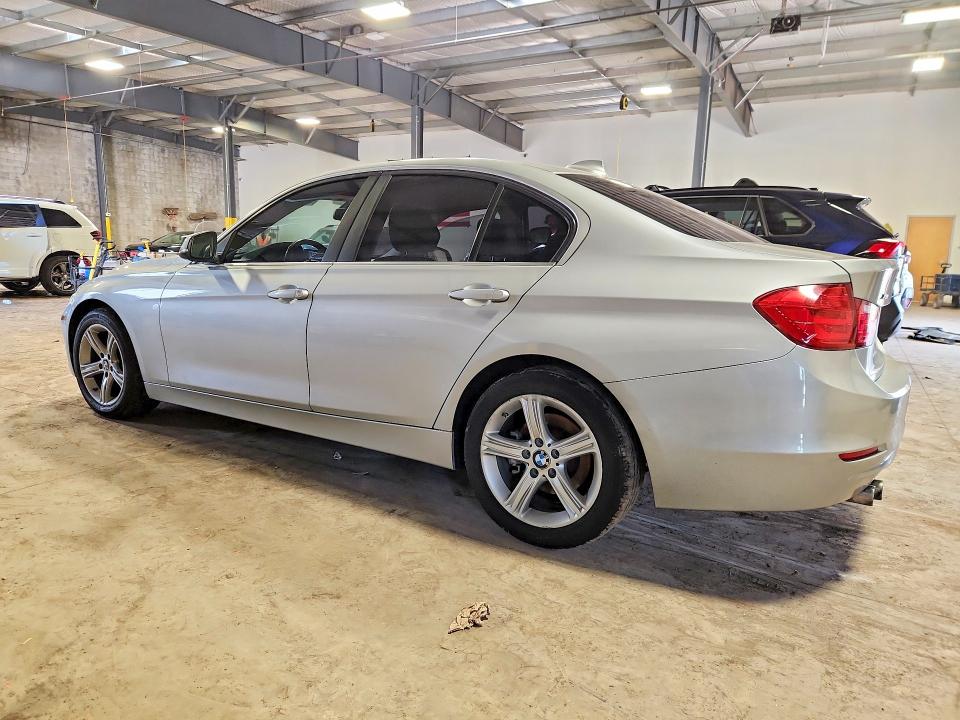 63854446 :رقم المزاد ، WBA3B5C54FF959481 vin ، 2015 Bmw 328 مزاد بيع