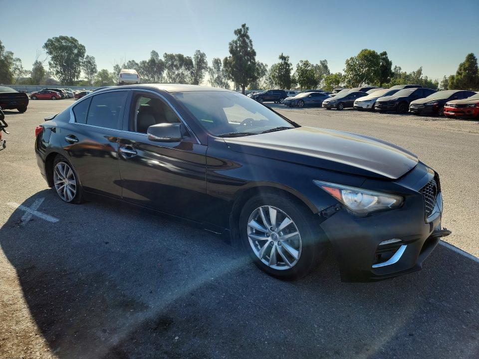 65501916 :رقم المزاد ، JN1BV7AP3FM355215 vin ، 2015 Infiniti Q50 مزاد بيع