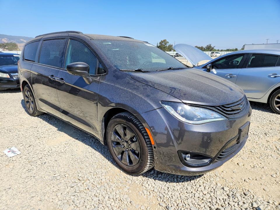 64316576 :رقم المزاد ، 2C4RC1N73KR532989 vin ، 2019 Chrysler Pacifica مزاد بيع